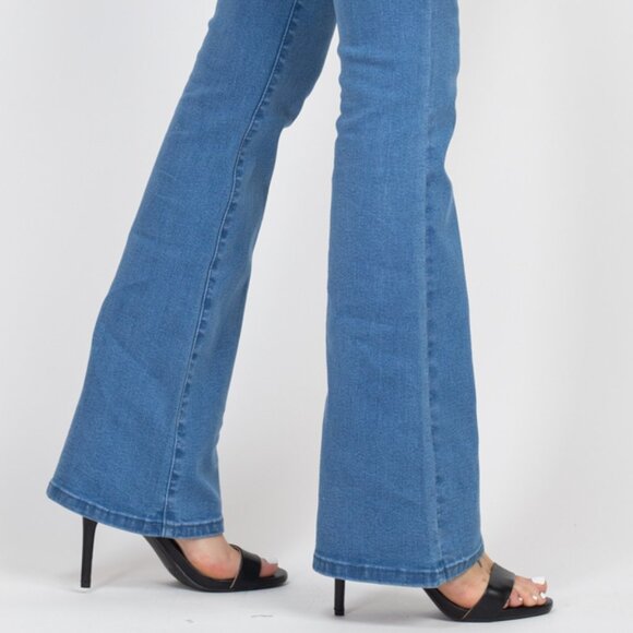 Front Button Flare - Picture 2 of 4